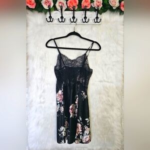 Vintage Lace Floral Paneled Lingerie Slip